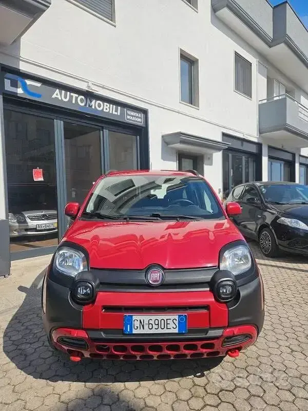 Usata Fiat Panda Cross Cross 70 CV (51 kW) 2023 Utilitaria