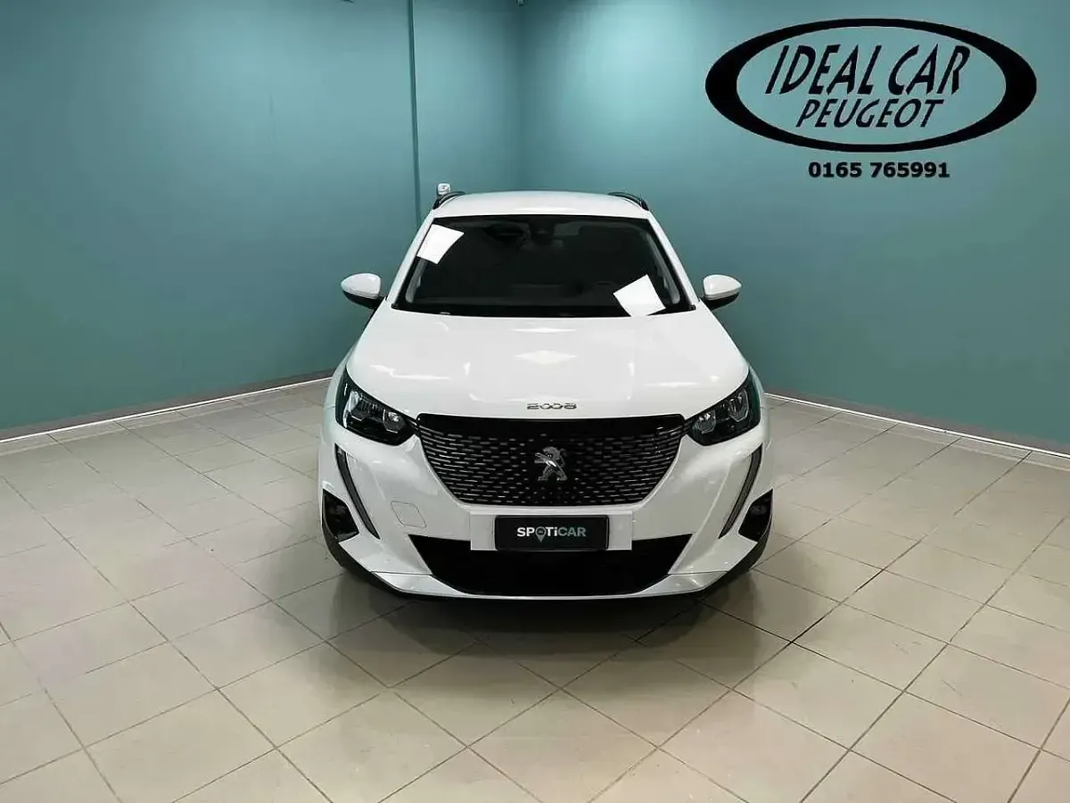Usata Peugeot 2008 Active 102 CV (75 kW) 2021 SUV