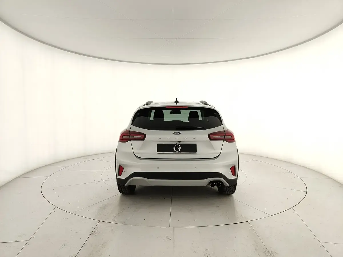 Usata Ford Focus Active 125 CV (91 kW) 2024 Grigio SUV