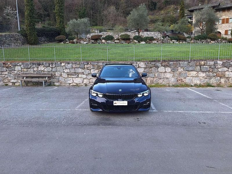 Usata BMW 320 M Sport 190 CV (139 kW) 2021 Blu/azzurro Station wagon