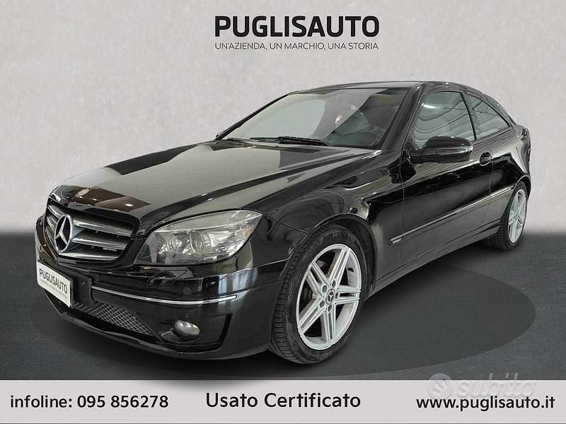 Usata Mercedes CLC220 150 CV (110 kW) 2010 Nero Utilitaria