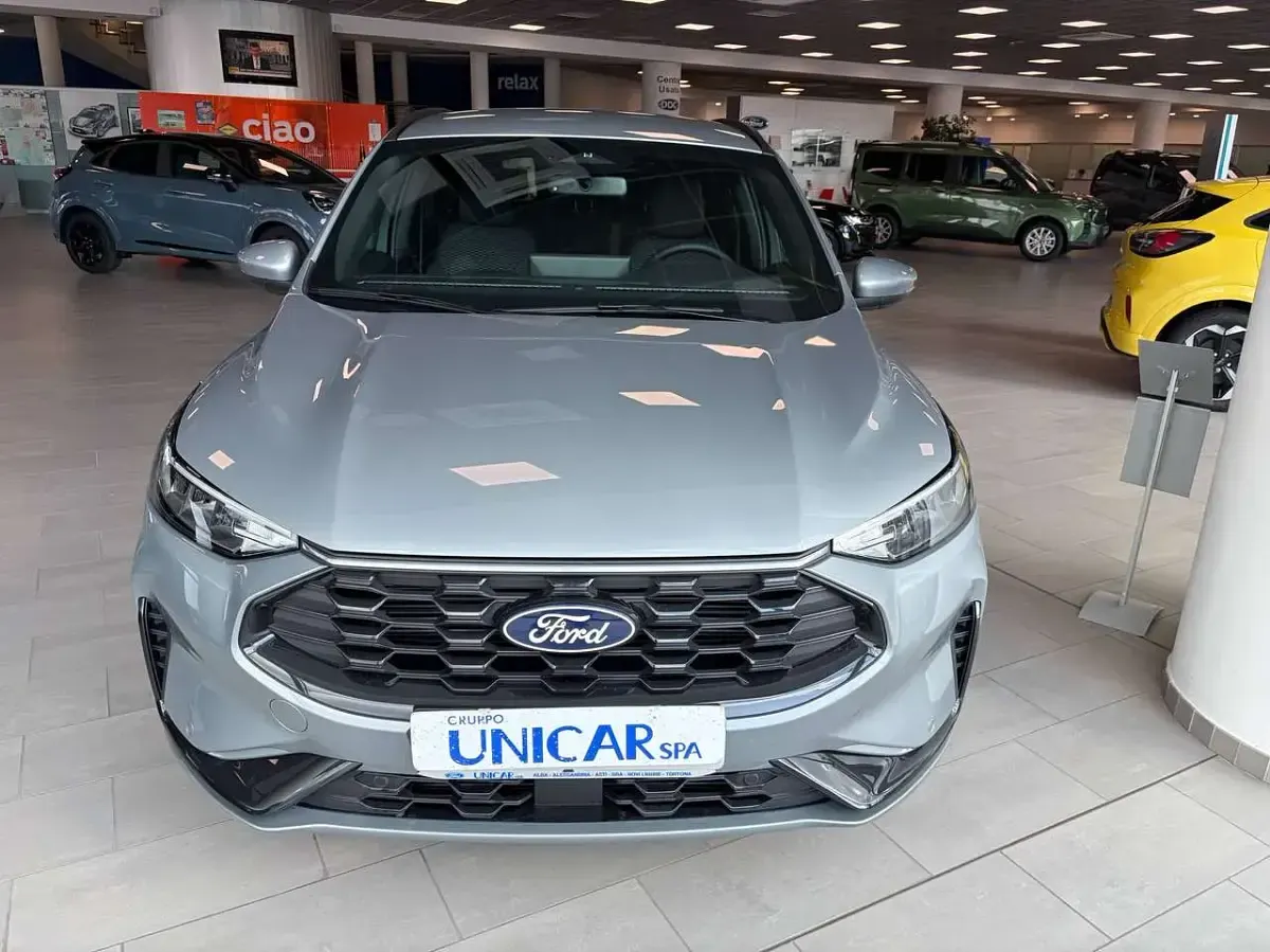 Nuova Ford Kuga ST-Line 186 CV (136 kW) 2026 Solar silver SUV