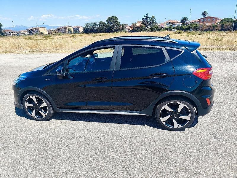 Usata Ford Fiesta 95 CV (69 kW) 2021 Nero Utilitaria