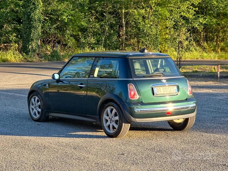 Usata Mini One D 88 CV (64 kW) 2006 Verde Utilitaria