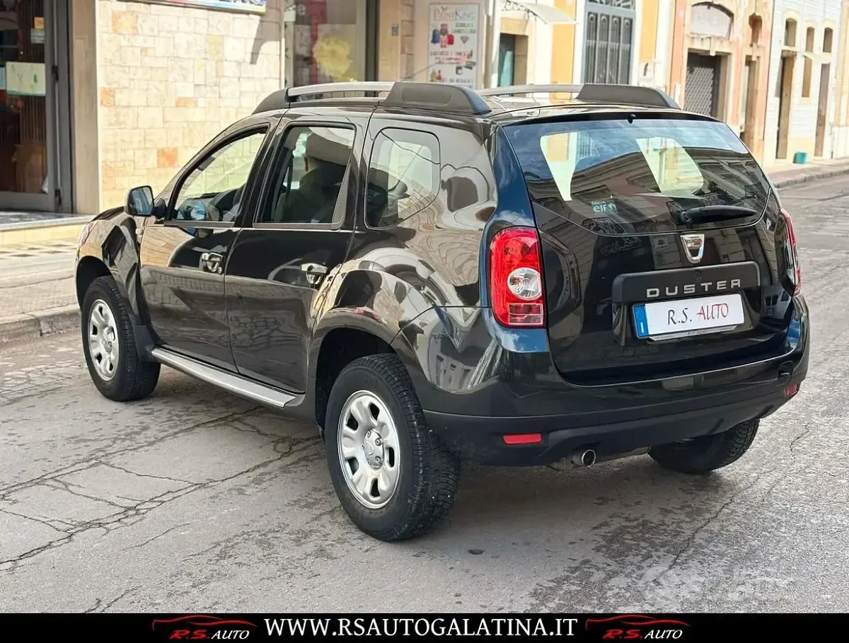 Usata Dacia Duster 105 CV (77 kW) 2011 Nero SUV