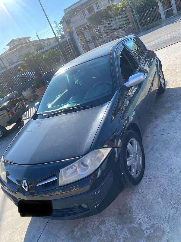 Usado Renault Mégane II 105 CV (77 kW) 2006 Negro Berlina