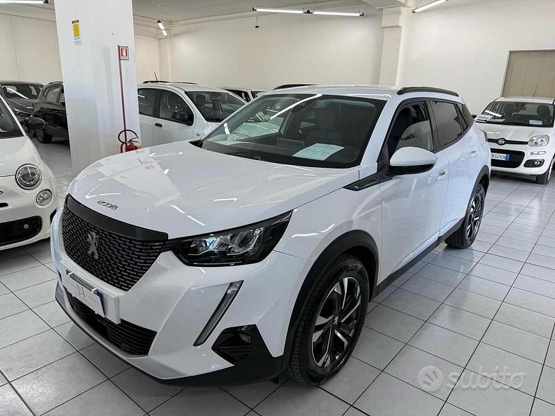 Usata Peugeot 2008 Allure 110 CV (80 kW) 2021 Bianco(met.) SUV