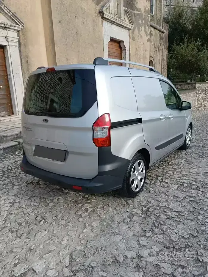 Usata Ford Transit 76 CV (55 kW) 2016 Grigio