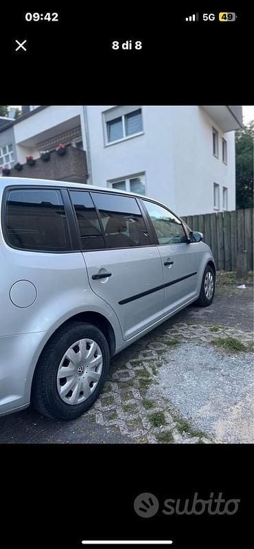 Usata VW Touran 105 CV (77 kW) 2014 Grigio Monovolume