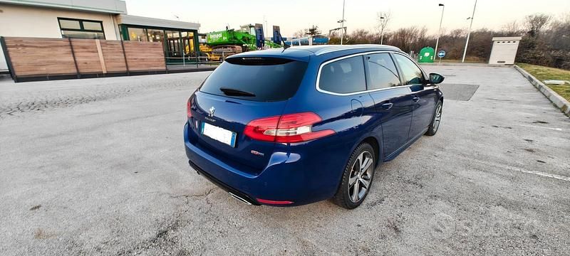 Usata Peugeot 308 GT-line 120 CV (88 kW) 2016 Blu Station wagon