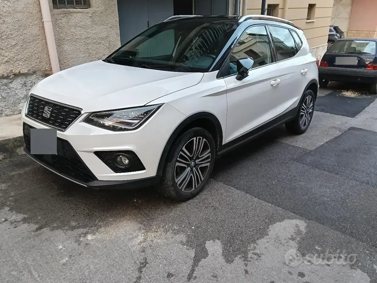 Usata Seat Arona 95 CV (69 kW) 2018 Bianco SUV