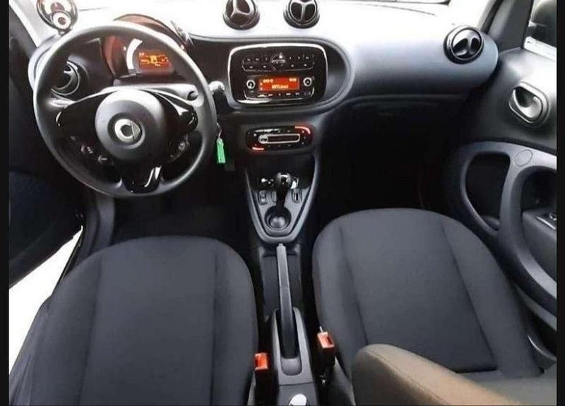 Usata Smart ForTwo Coupé Pure 41 kW (56 CV) 2022 Utilitaria