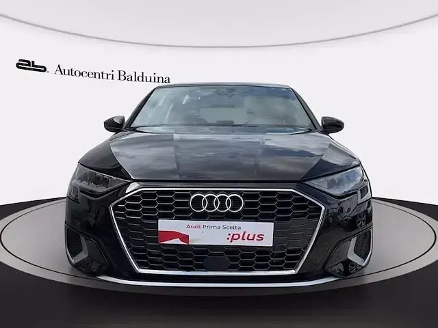 Usata Audi A3 Advanced 204 CV (150 kW) 2024 Nero brillante Berlina