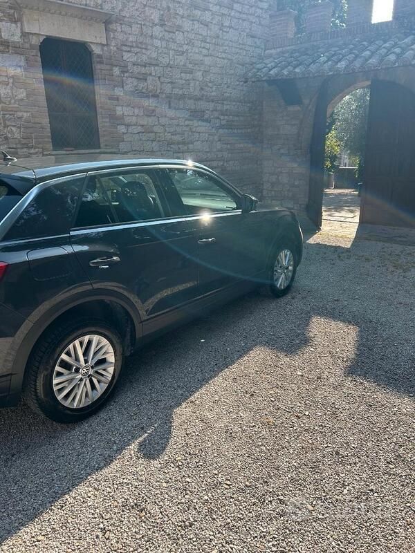 Usata VW T-Roc 2018 Grigio SUV