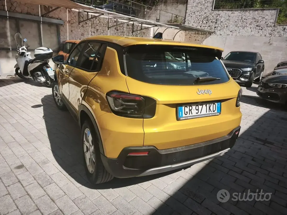 Usata Jeep Avenger Altitude 101 CV (74 kW) 2023 Giallo SUV