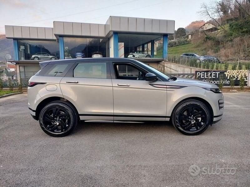 Begagnad Land Rover Range Rover evoque R-Dynamic 160 HK (117 kW) 2023 Grå SUV