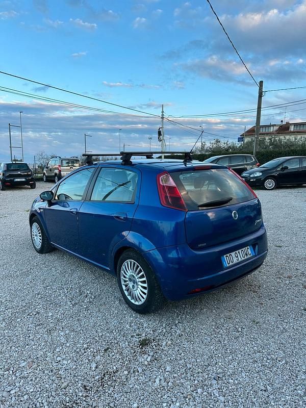 Usata Fiat Punto Classica 75 CV (55 kW) 2008 Blu Utilitaria