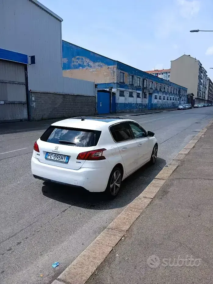 Usata Peugeot 308 Allure 120 CV (88 kW) 2016 Berlina