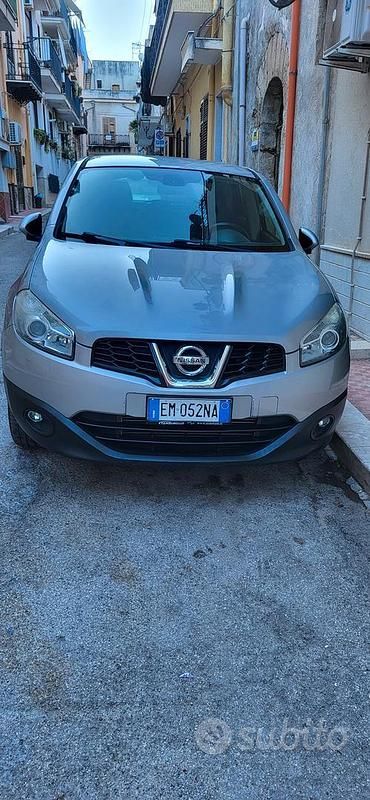 Usata Nissan Qashqai 130 CV (95 kW) 2012 Grigio SUV