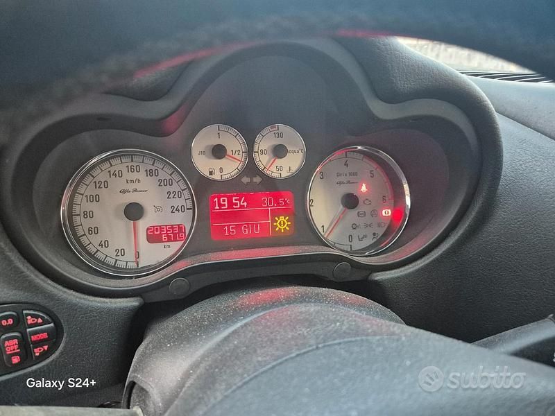 Usata Alfa Romeo GT 200 CV (147 kW) 2008 Grigio Coupé