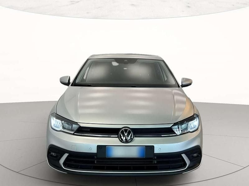 Usado VW Polo Edition 80 CV (58 kW) 2025 Plateado Utilitario