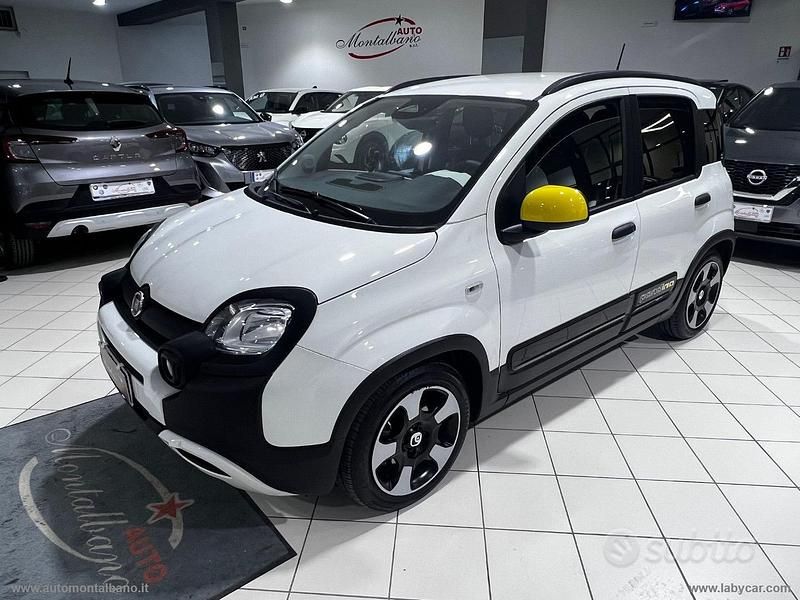 Bianco Usata 2025 Fiat Panda Cross Cross Due volumi | 14.800 € (Buon prezzo) - Immagine 1/4