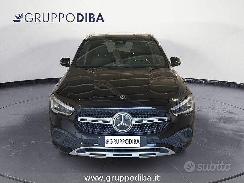 Usata Mercedes GLA200 150 CV (110 kW) 2021 Nero SUV