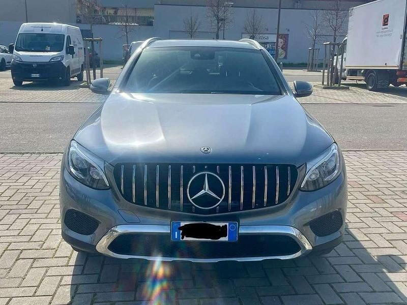 Usata Mercedes GLC250 Premium 204 CV (150 kW) 2018 Grigio SUV