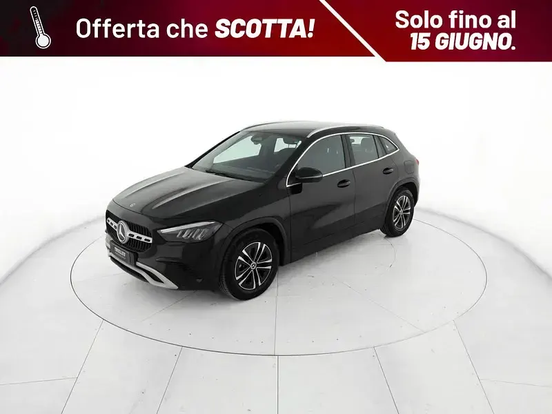 Usata Mercedes GLA180 Executive 116 CV (85 kW) 2024 Nero SUV