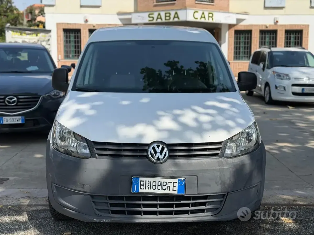 Usata VW Caddy Trendline 75 CV (55 kW) 2011 Bianco Monovolume