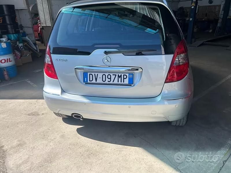 Usata Mercedes A150 95 CV (69 kW) 2010 Grigio Berlina