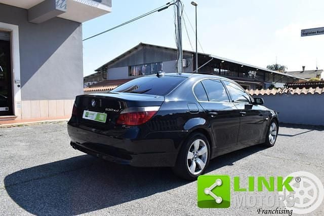 Usata BMW 530 Efficient Dynamics 231 CV (169 kW) 2006 Nero Berlina