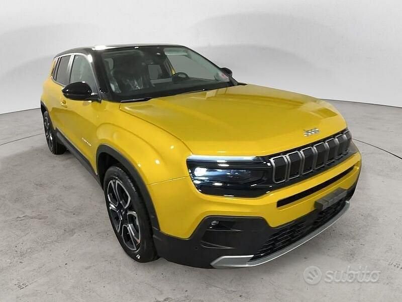 Nuova Jeep Avenger Summit 2025 Giallo SUV