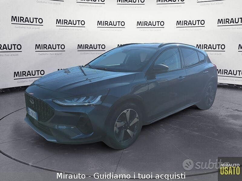 Usata Ford Focus Active 125 CV (91 kW) 2022 Grigio scuro Berlina