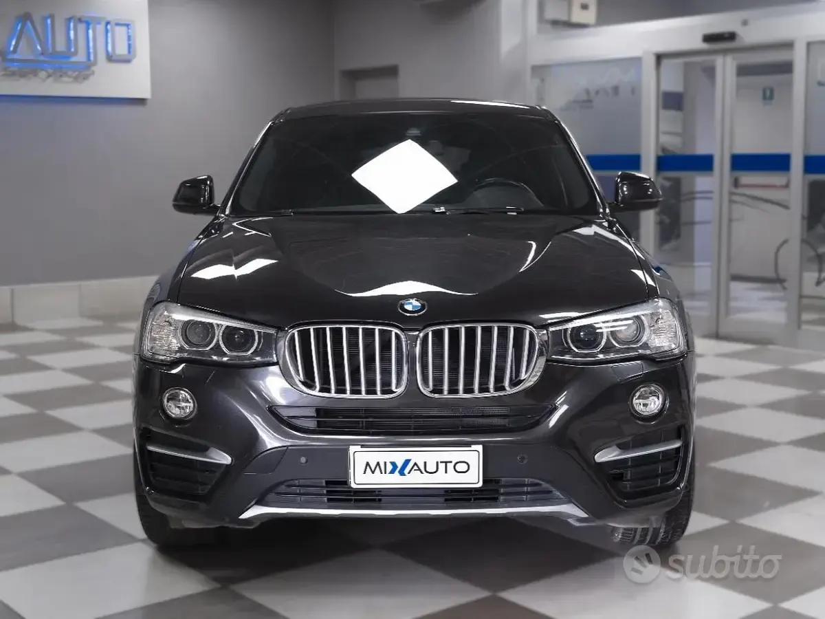 Usata BMW X4 Efficient Dynamics 190 CV (139 kW) 2017 Nero SUV