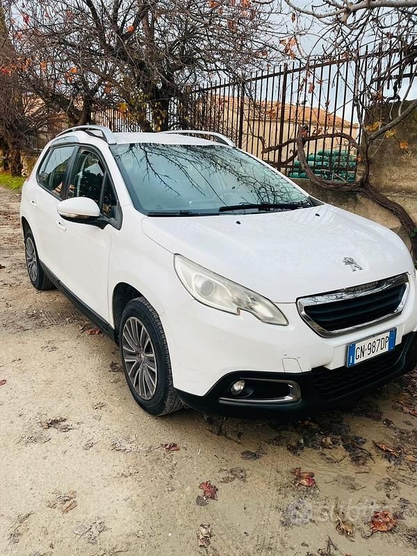 Usata 2014 Peugeot 2008 SUV | 5500 € - Immagine 1/4