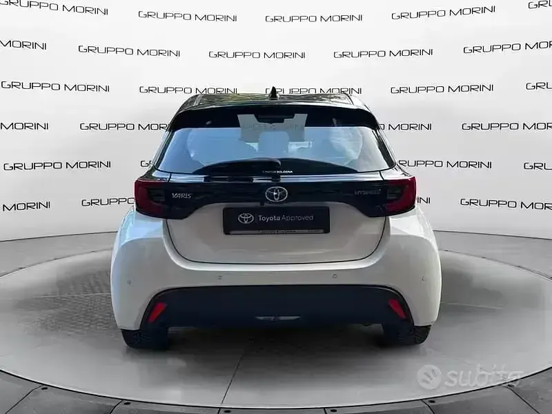 Usata Toyota Yaris Hybrid Trend 116 CV (85 kW) 2022 Other Berlina
