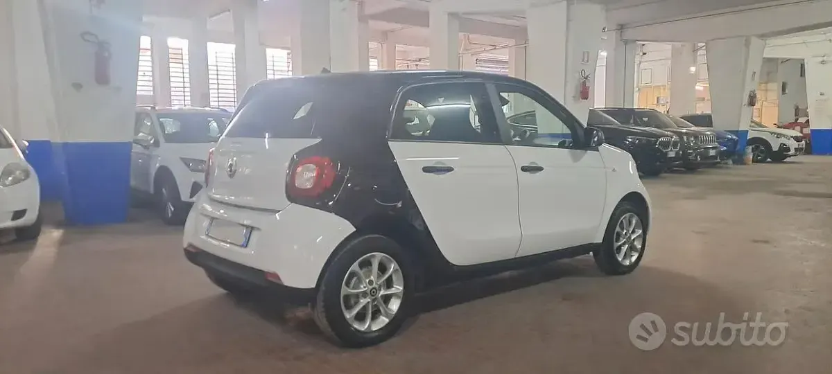 Begagnad Smart ForFour Passion 71 HK (52 kW) 2019 Vit Halvkombi