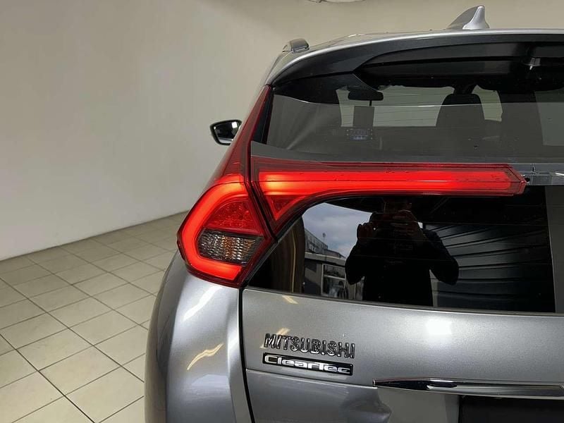 Usata Mitsubishi Eclipse Cross Instyle 163 CV (119 kW) 2018 Argento SUV