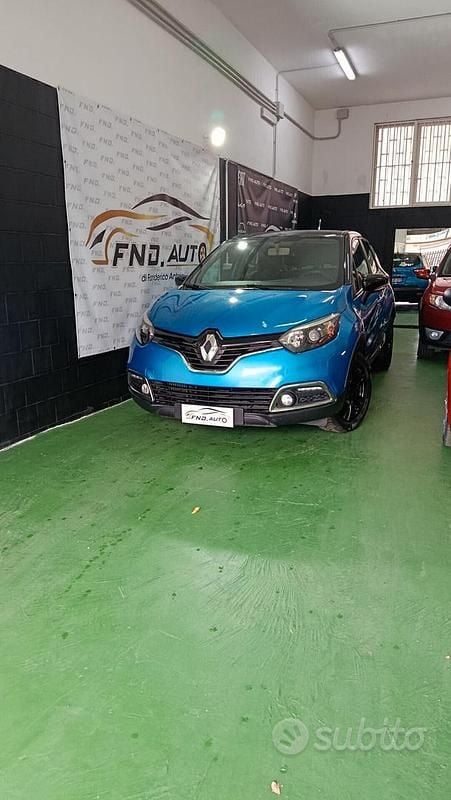 Usata Renault Captur Iconic 90 CV (66 kW) 2016 Blu SUV