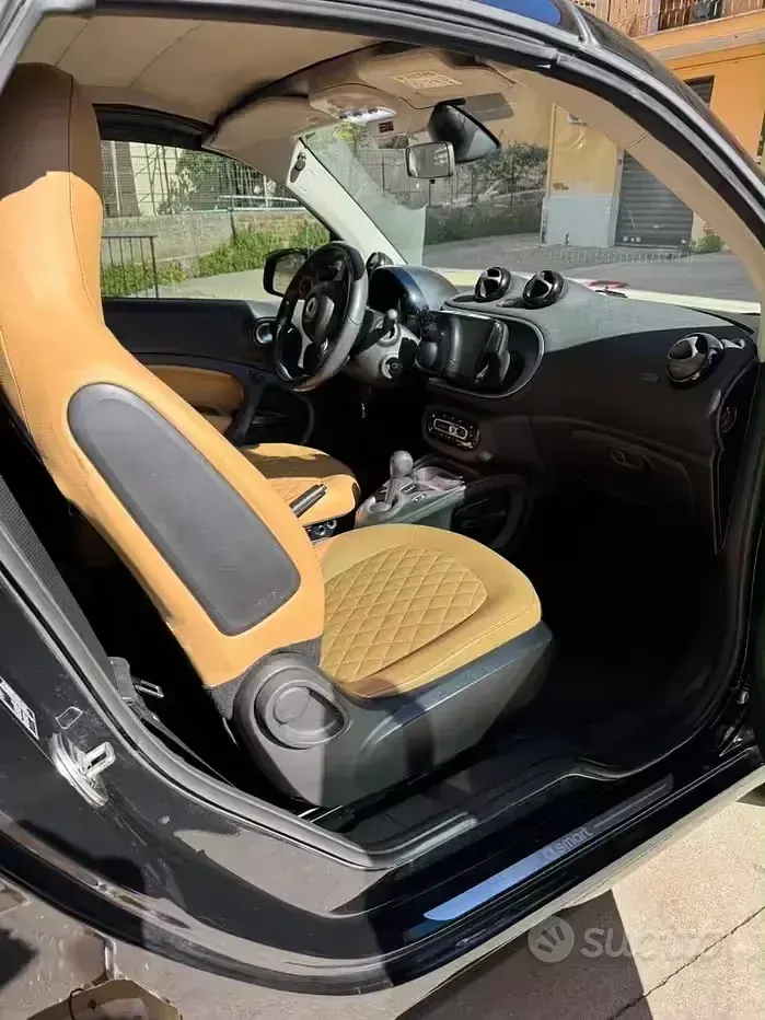 Usata Smart ForTwo Cabrio Brabus 90 CV (66 kW) 2019 Grigio Cabrio