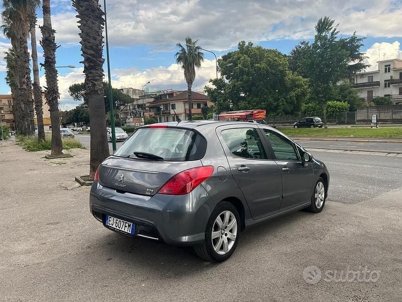 Usata Peugeot 308 Allure 112 CV (82 kW) 2011 Grigio Berlina
