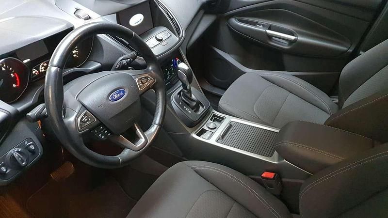 Usata Ford Kuga Titanium 163 CV (119 kW) 2013 SUV