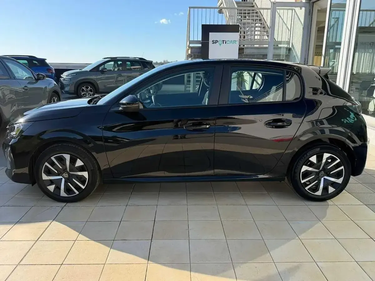 Nuova Peugeot 208 Style 101 CV (74 kW) 2025 Nero Utilitaria