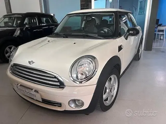 Usata Mini ONE 95 CV (69 kW) 2008 Beige Utilitaria