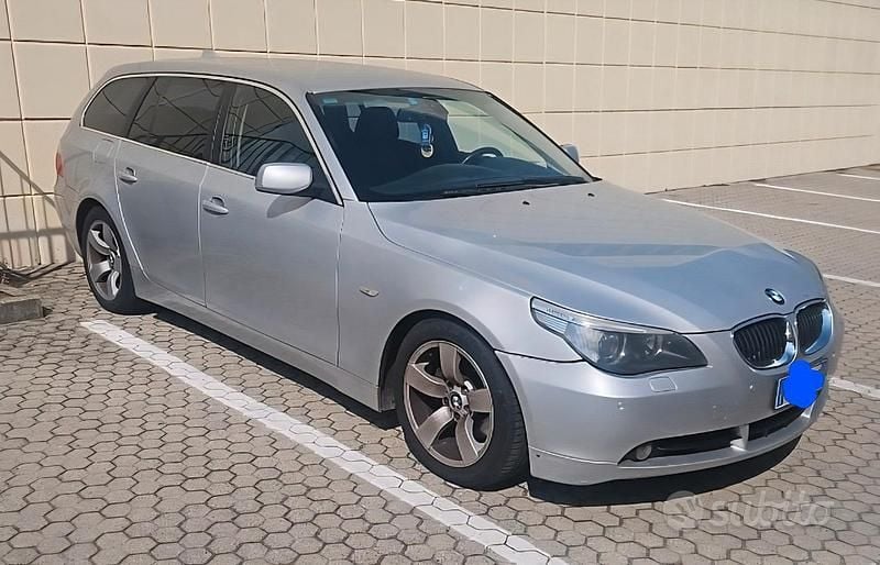 Usata BMW 530 231 CV (169 kW) 2007 Grigio Station wagon