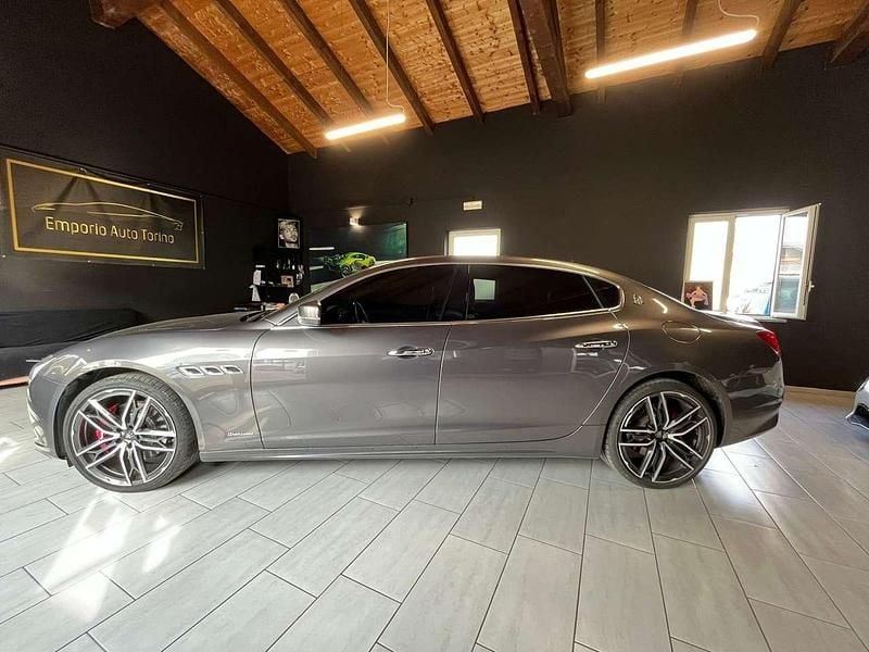Usata Maserati Quattroporte 430 CV (316 kW) 2018 Grigio Berlina
