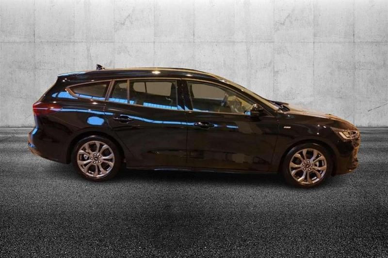 Usata Ford Focus ST-Line 125 CV (91 kW) 2025 Nero Station wagon