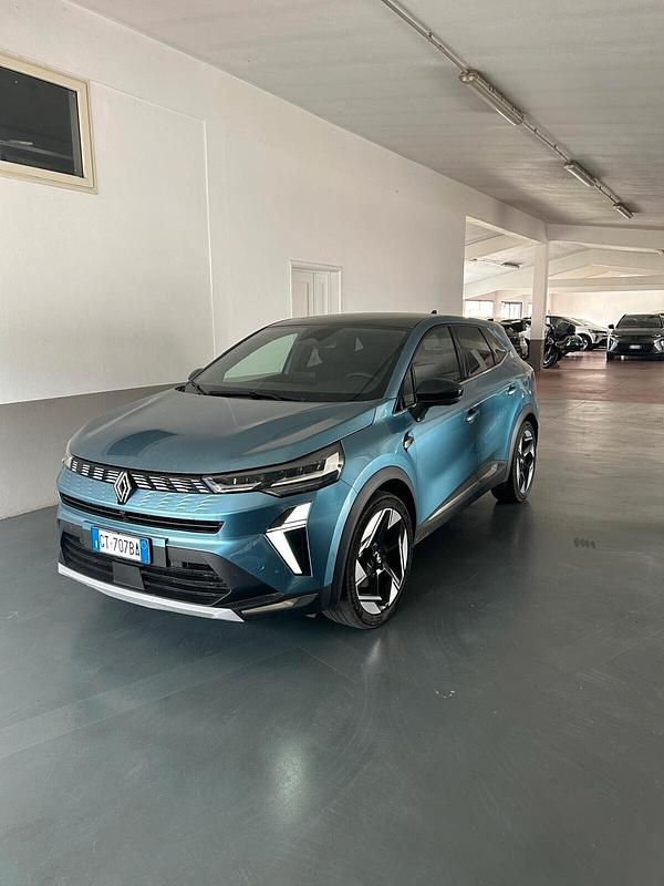 Usata Renault Symbioz Iconic 93 CV (68 kW) 2024 Blu SUV