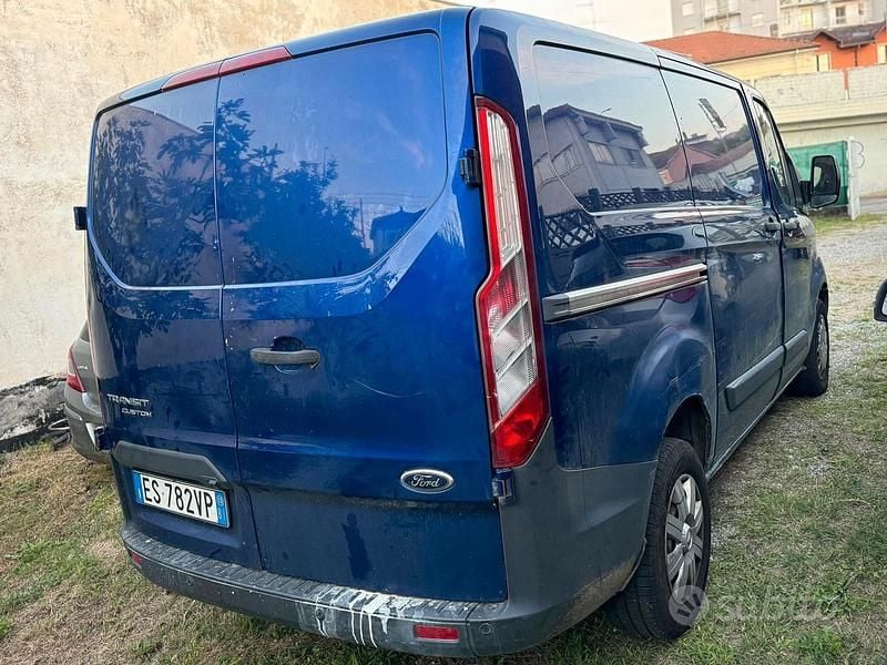 Usata Ford Transit Custom 125 CV (91 kW) 2014 Berlina